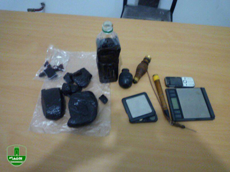 کشف بیش از 2 کیلوگرم موادمخدر در لاهیجان کشف بیش از ۲ کیلوگرم موادمخدر در لاهیجان