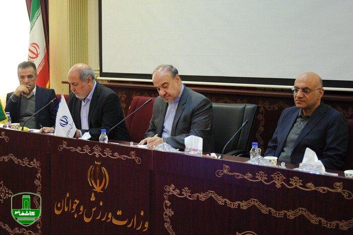 استقلال و پرسپولیس تا پایان امسال واگذار میشوند استقلال و پرسپولیس تا پایان امسال واگذار میشوند