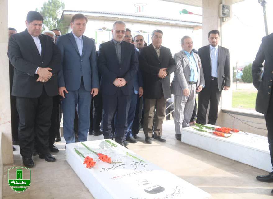 ادای احترام استاندار گیلان به شهدای روستای گلشن