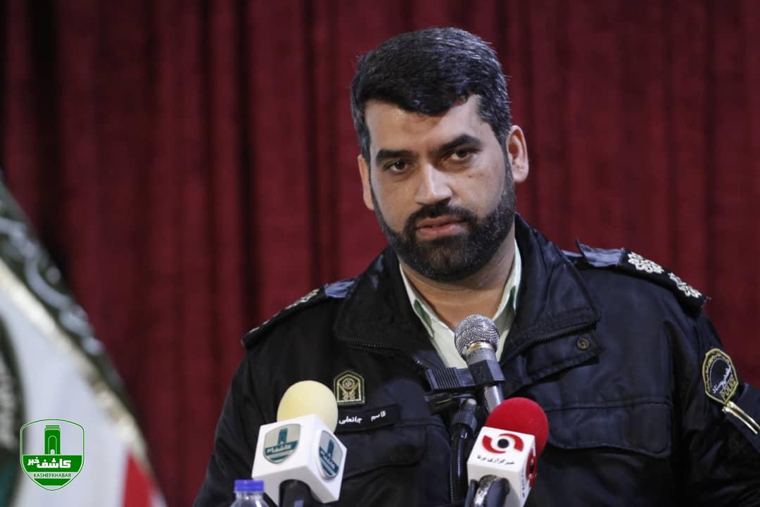 دستگيري كلاهبردار مامورنما در لاهيجان دستگیری کلاهبردار مامورنما در لاهیجان