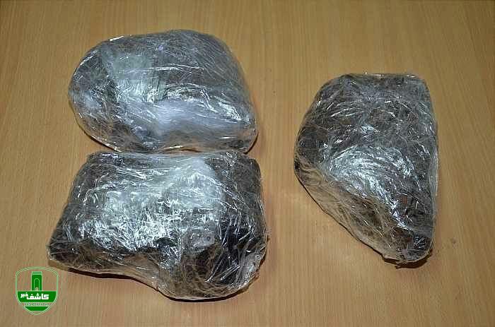 کشف بیش از ۳ کیلوگرم موادمخدر در لاهیجان کشف بیش از ۳ کیلوگرم موادمخدر در لاهیجان