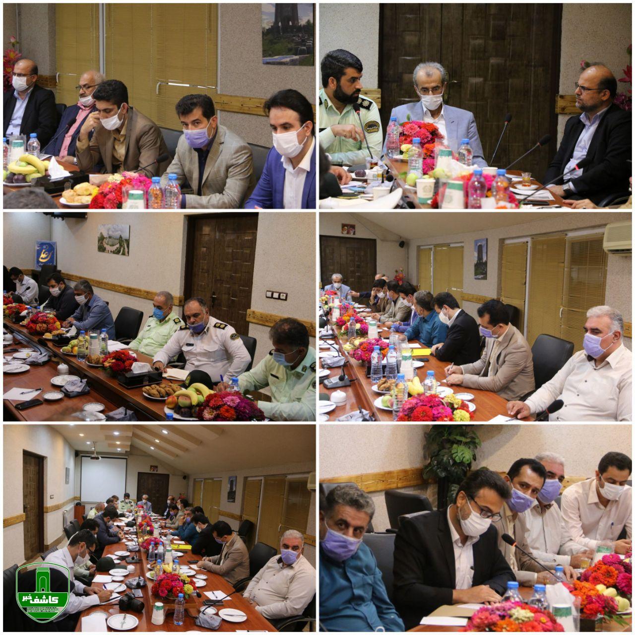 جلسه هماهنگی و تعامل مدیریت شهری لاهیجان با نیروی انتظامی جلسه هماهنگی و تعامل مدیریت شهری لاهیجان با نیروی انتظامی