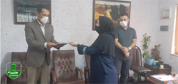 تقدیراز خبرنگارپیشکسوت ایرنا در روز خبرنگار تقدیراز خبرنگارپیشکسوت ایرنا در روز خبرنگار