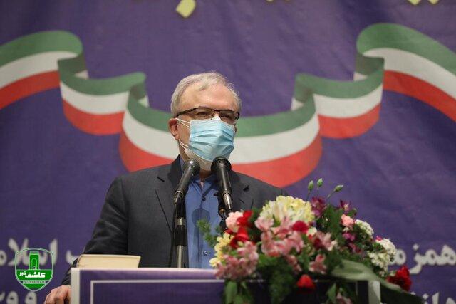 پاسخ وزیر بهداشت به حاشیههای واکسن روسی؛ واکسن را اول به خانواده خودمان تزریق میکنیم/اجازه موج سواری اقتصادی نمیدهم پاسخ وزیر بهداشت به حاشیههای واکسن روسی؛ واکسن را اول به خانواده خودمان تزریق میکنیم/اجازه موج سواری اقتصادی نمیدهم