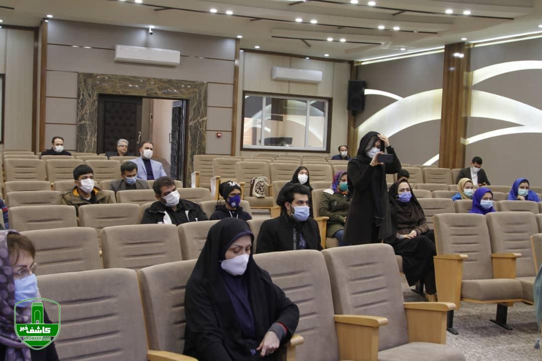 اهدای ۱۳ عدد تبلت به دانش آموزان نیازمند و درس خوان توسط کامبک _ لاهیجان