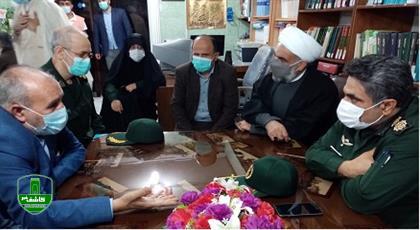 حضور بسیج حقوقدانان در زندان مرکزی رشت و اهدای کارت هدیه و بسته های معیشتی به خانواد های زندانیان نیازمند