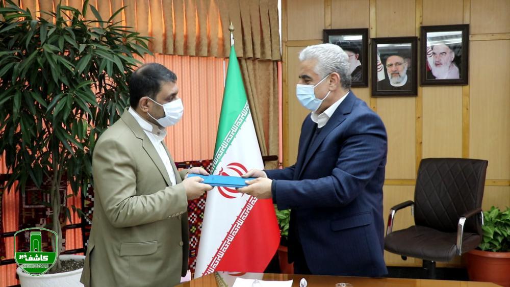 تأکید استاندار گیلان بر حمایت از حقوق کارگران و کارفرمایان / ایجاد اشتغال در کنار توجه به معیشت مورد توجه باشد