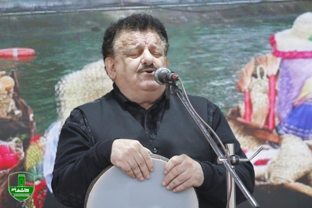 اختتامیه جشنواره نوروزی لاهیجان با حضور ناصر وحدتی اختتامیه جشنواره نوروزی لاهیجان با حضور ناصر وحدتی