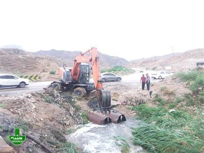 بازدید مدیر عامل شرکت بهره برداری نفت و گاز گچساران از نقاط حادثه خیز مسیلهای سیلاب