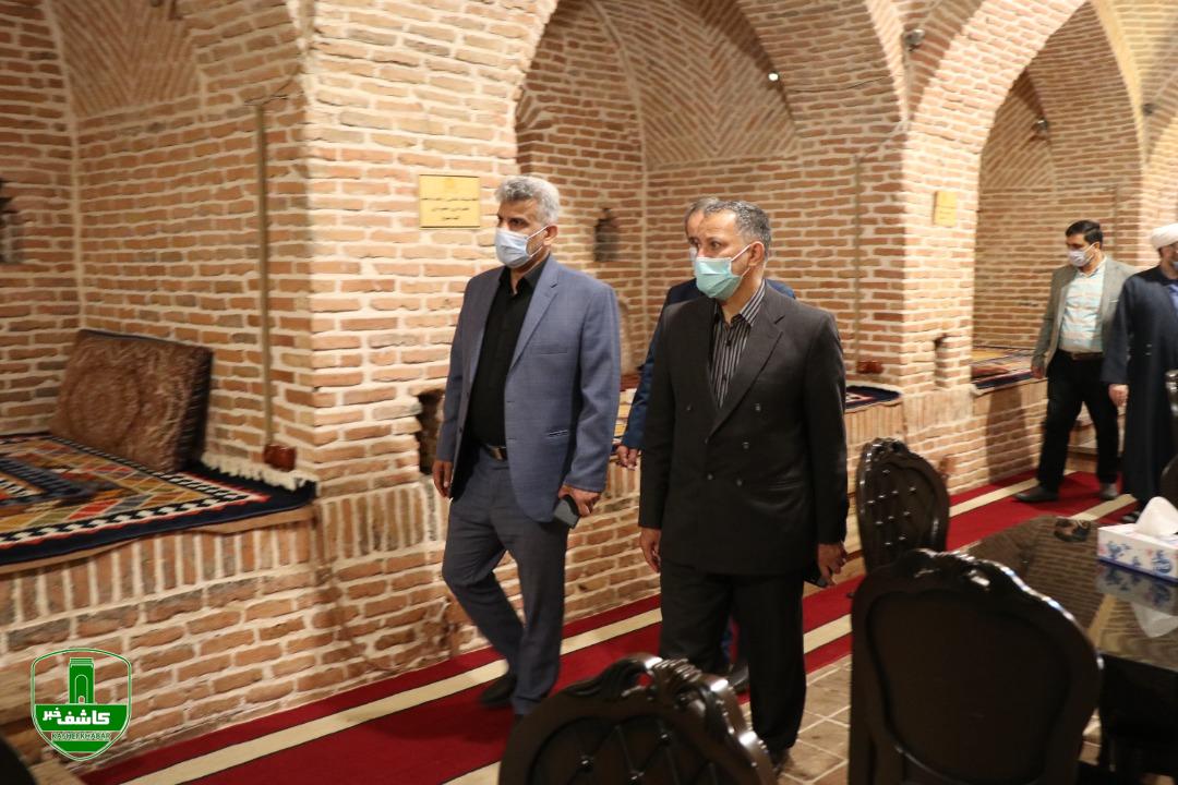 بازدید مدیر کل میراث فرهنگی و معاون پیشگیری از وقوع جرم دادگستری گیلان از کاروانسرای شاه عباسی بازدید مدیر کل میراث فرهنگی و معاون پیشگیری از وقوع جرم دادگستری گیلان از کاروانسرای شاه عباسی