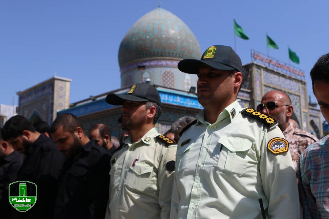 حضور فرماندهی انتظامی شهرستان آستانه اشرفیه در مراسم عزاداری حسینی و اقامه نماز ظهر عاشورا حضور فرماندهی انتظامی شهرستان آستانه اشرفیه در مراسم عزاداری حسینی و اقامه نماز ظهر عاشورا