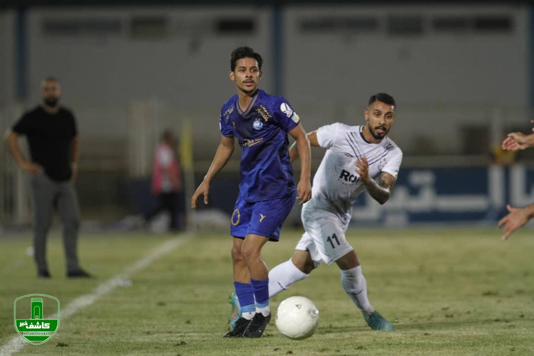 دیدار تیم های فوتبال ملوان انزلی _ استقلال تهران دیدار تیم های فوتبال ملوان انزلی _ استقلال تهران