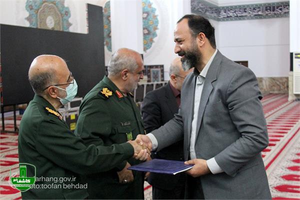 با حکم استاندار گیلان؛مدیرکل فرهنگ و ارشاد اسلامی، مسئول کمیته تالیف و تدوین کنگره ۸۰۰۰ شهید استان گیلان شد