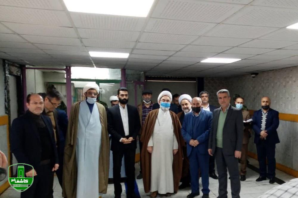 بازدید نماینده ولیفقیه از کارگاههای تولیدی زندان لاکان؛ اشتغالزایی برای زندانیان سازنده خواهد بود بازدید نماینده ولیفقیه از کارگاههای تولیدی زندان لاکان؛ اشتغالزایی برای زندانیان سازنده خواهد بود