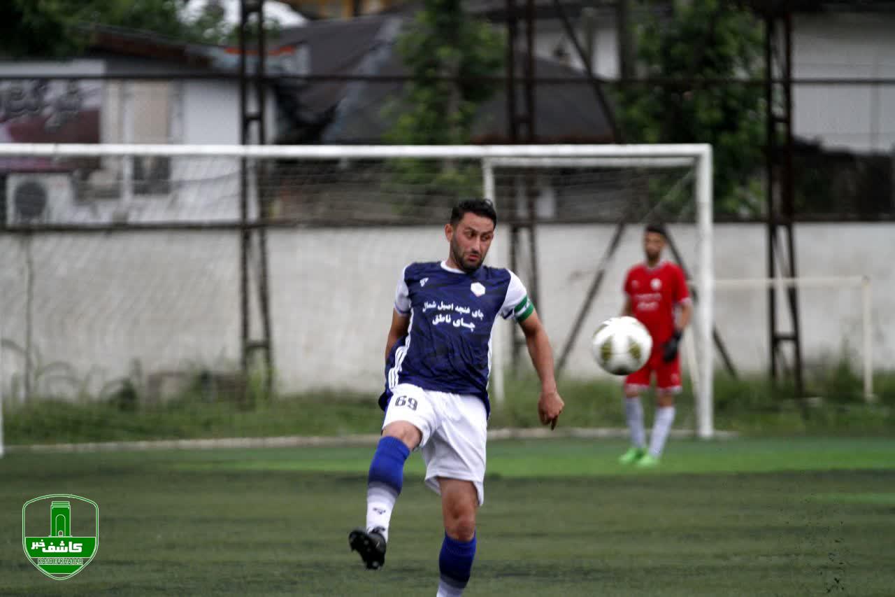 از سری مسابقات فوتبال زیر گروه دسته اول باشگاههای گیلان ؛ دیدار تیم های پاسارگاد لاهیجان _ نساجی سیاهکل