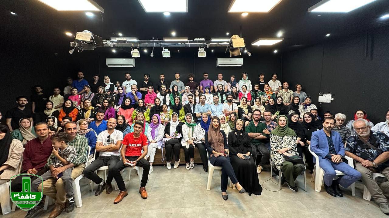 فیلم های کوتاه "طالب" و "تلاطم زندگی" در تماشاخانه هفت رشت اکران شد فیلم های کوتاه “طالب” و “تلاطم زندگی” در تماشاخانه هفت رشت اکران شد