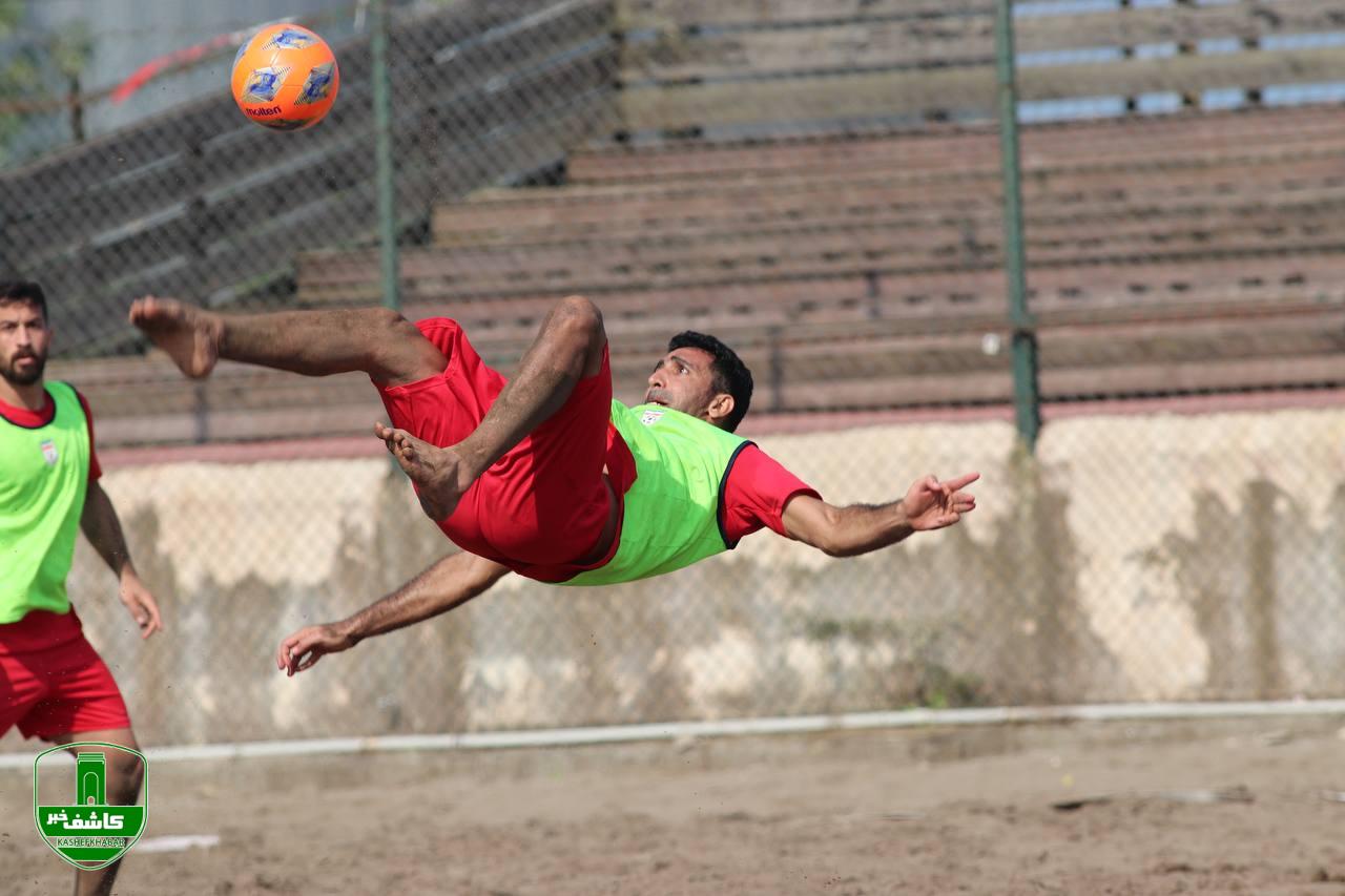 روز سوم اردو آماده سازی تیم ملی فوتبال ساحلی در منطقه آزاد انزلی