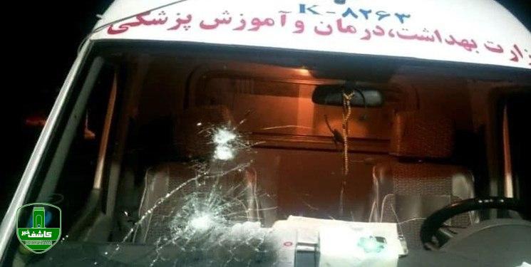 حمله به آمبولانس و تکنسین اورژانس گیلان به دلیل تاخیر حمله به آمبولانس و تکنسین اورژانس گیلان به دلیل تاخیر
