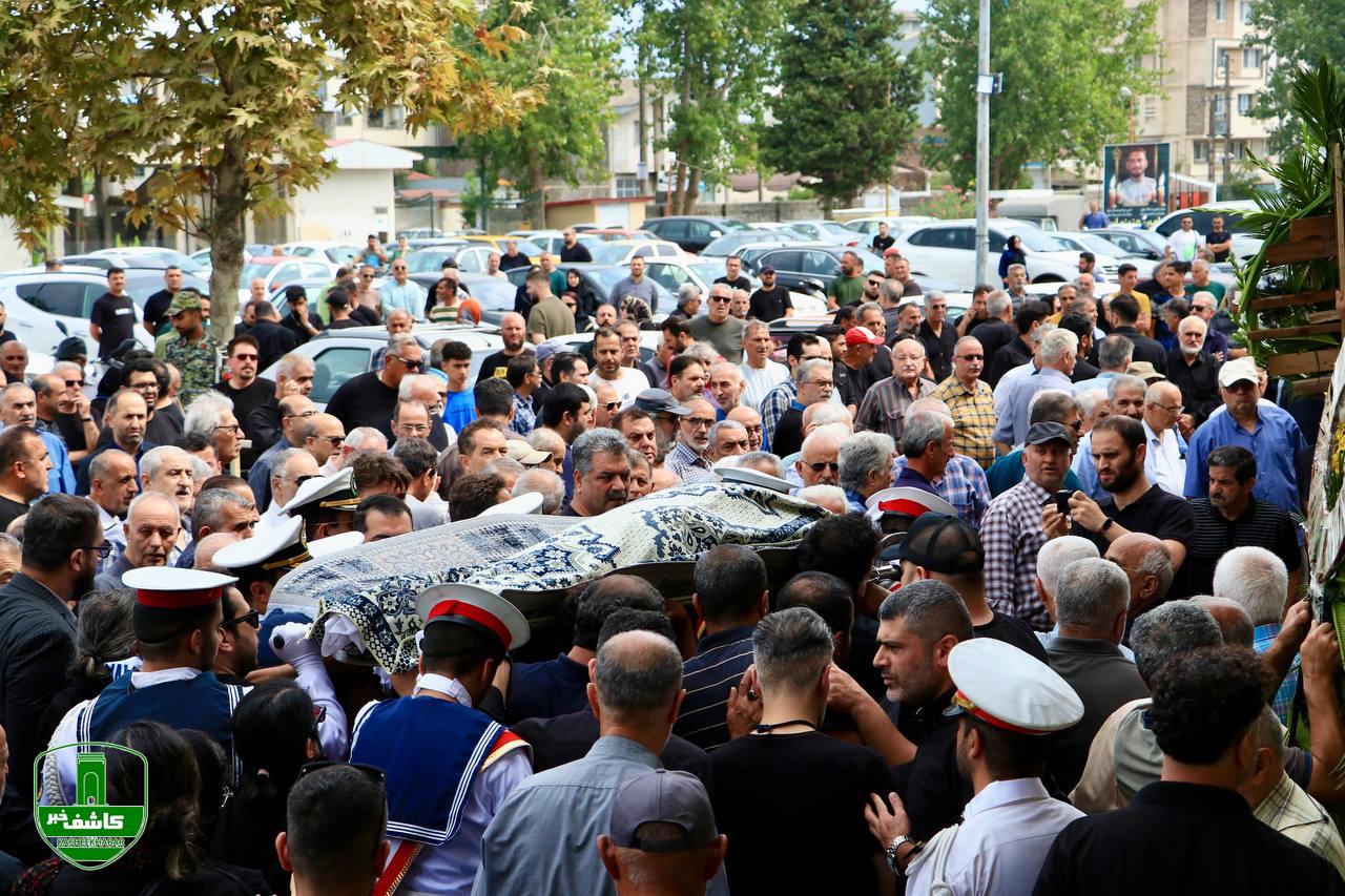 مراسم تشییع هوادار انزلیچی در ورزشگاه سیروس قایقران مراسم تشییع هوادار انزلیچی در ورزشگاه سیروس قایقران