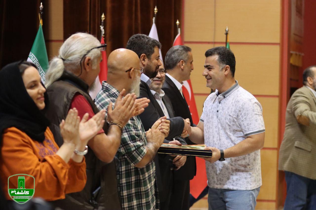 آئین اختتامیه سیزدهمین جشنواره تئاتر خيابانی شهروند لاهیجان آئین اختتامیه سیزدهمین جشنواره تئاتر خیابانی شهروند لاهیجان