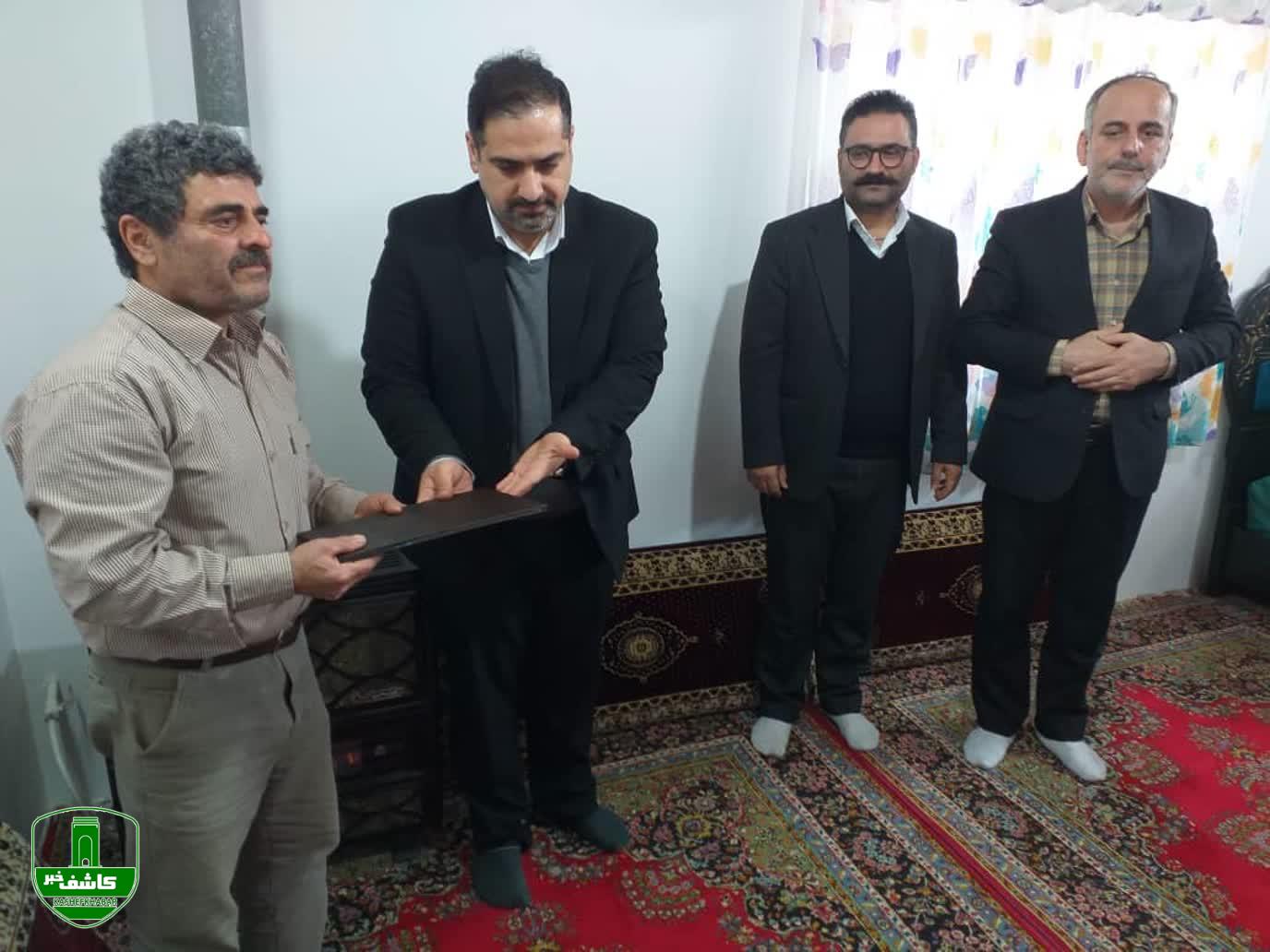 خدمات شرکت بیمه دی لاهیجان ( شرق گیلان) در زمستان ۱۴۰۳ خدمات شرکت بیمه دی لاهیجان ( شرق گیلان) در زمستان ۱۴۰۳
