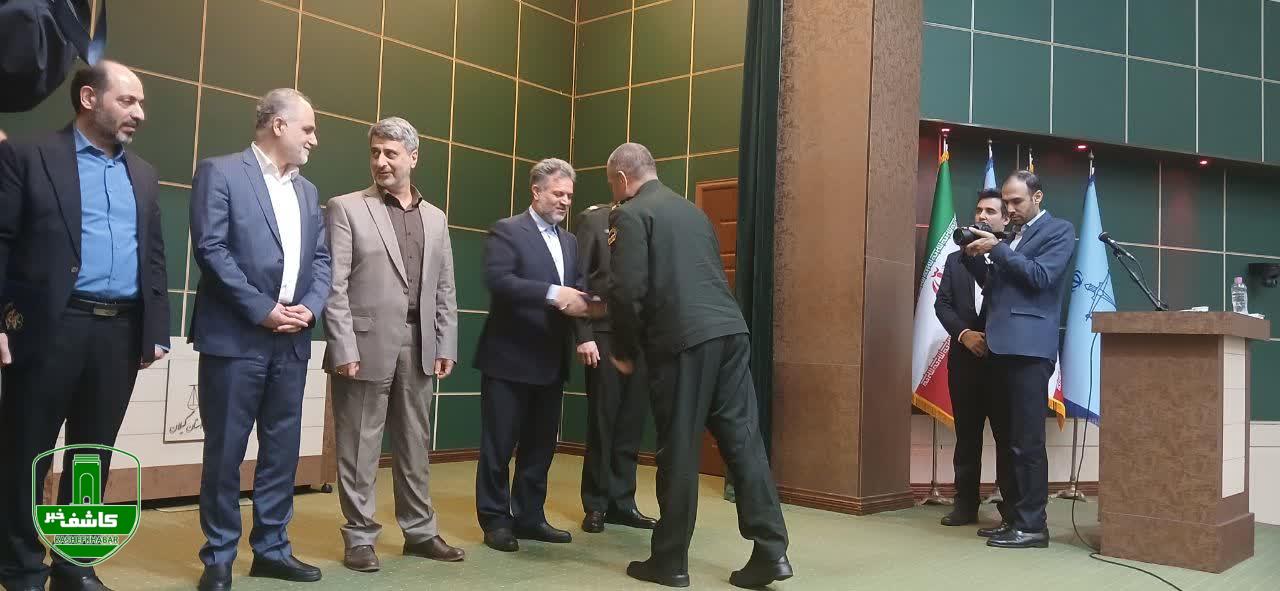 آئین تکریم و معارفه فرمانده یگان حفاظت اداره کل زندانهای استان گیلان آئین تکریم و معارفه فرمانده یگان حفاظت اداره کل زندانهای استان گیلان