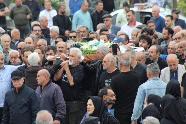 بهمن صالح‌نیا «پدر ملوان» در بندرانزلی تشییع شد