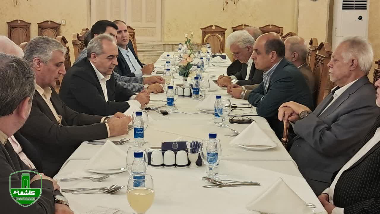 استاندار گیلان در دیدار با سفیر جدید ایران در باکو: مرز آستارا ظرفیت تبدیل‌شدن به قطب ترانزیتی منطقه را دارد