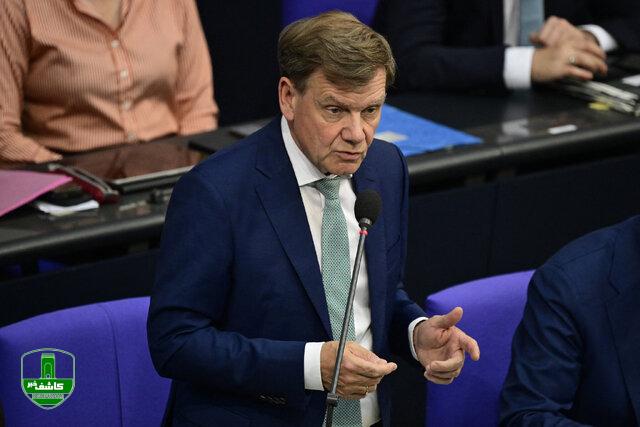 پیشنهاد آلمان برای برگزاری مذاکرات هستهای فوری با ایران به همراه فرانسه و انگلیس پیشنهاد آلمان برای برگزاری مذاکرات هستهای فوری با ایران به همراه فرانسه و انگلیس