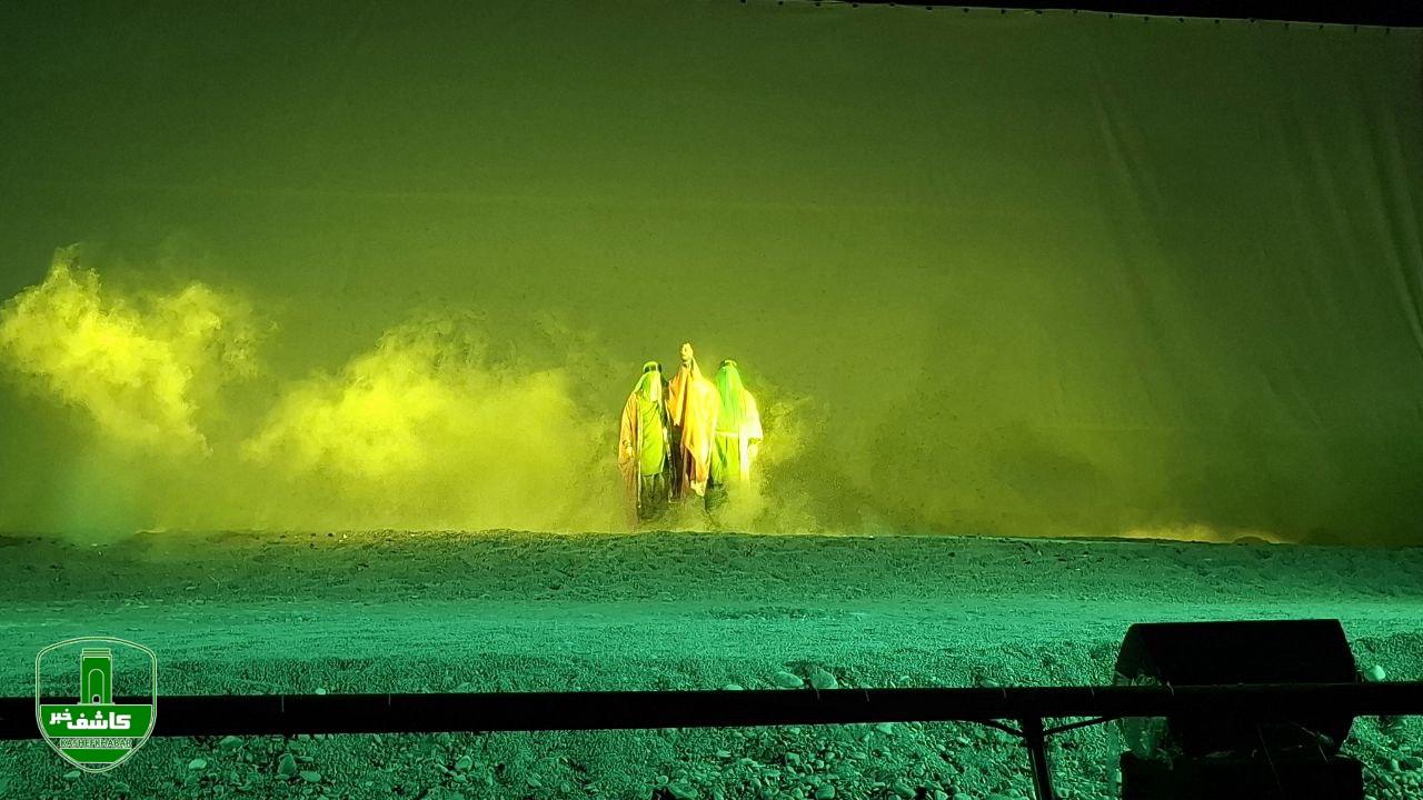 نمایش بزرگ میدانی جلوه های عاشقی (شب های پرستاره) در لاهیجان نمایش بزرگ میدانی جلوه های عاشقی (شب های پرستاره) در لاهیجان