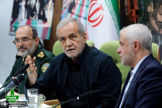 پزشکیان: دخترم حاضر نشد در روزهای جنگ از من فاصله بگیرد/اگر کسی نظری مخالف ما داشت، لزوما دشمن ما نیست