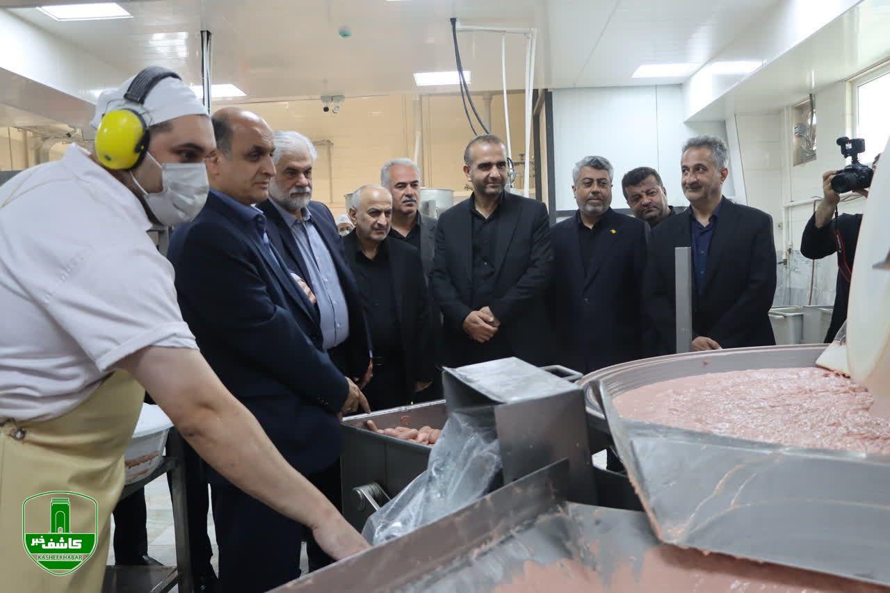 بازدید استاندار گیلان و مدیرعامل سازمان منطقه آزاد انزلی از واحدهای تولیدی شهرک صنعتی منطقه