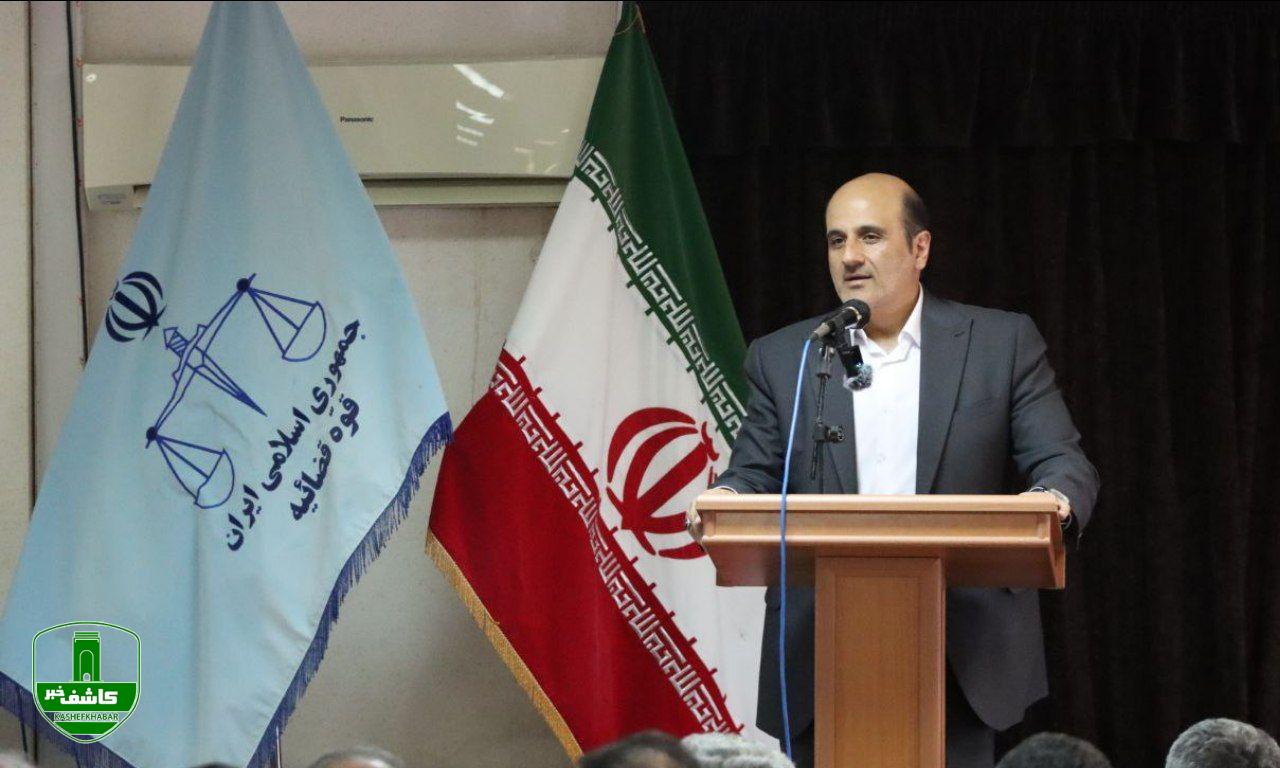 آیین تکریم و معارفه رئیس دادگستری و دادستان عمومی و انقلاب شهرستان لاهیجان برگزار شد