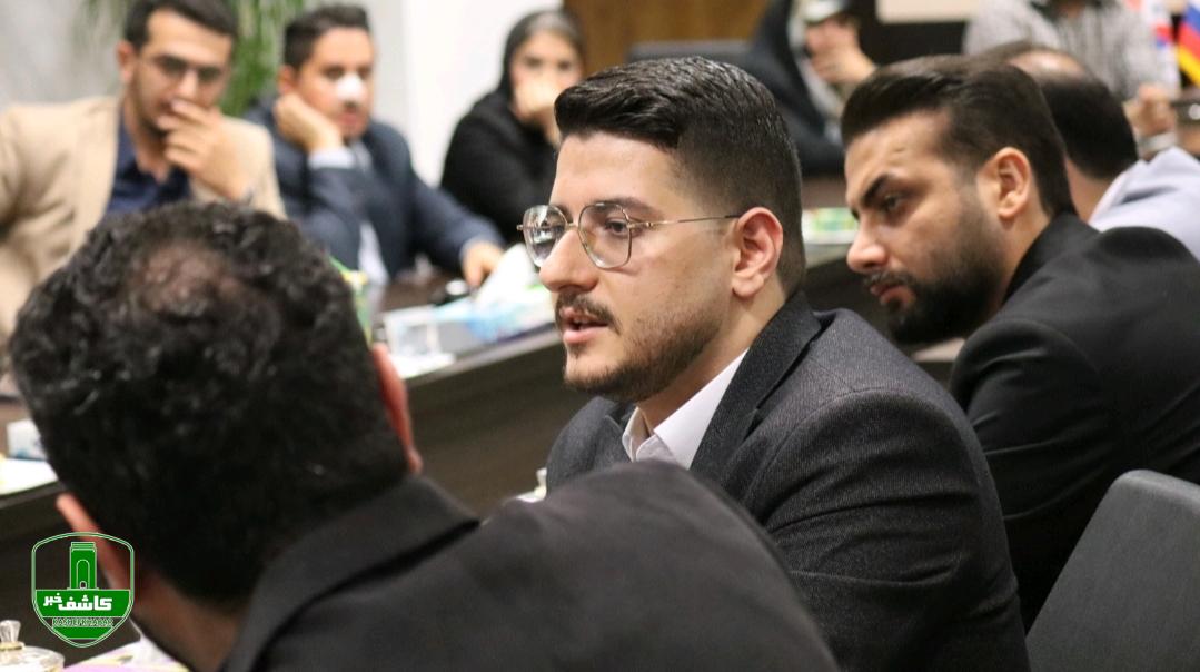 تکثر سیاسی یا تورم سیاسی؟