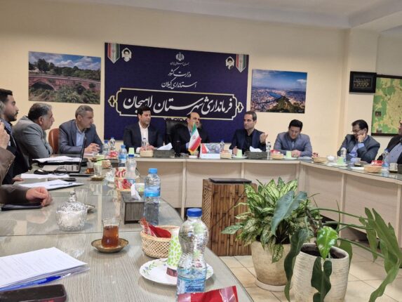 بررسی پروژههای بازآفرینی شهری و راهکارهای توسعه متوازن لاهیجان