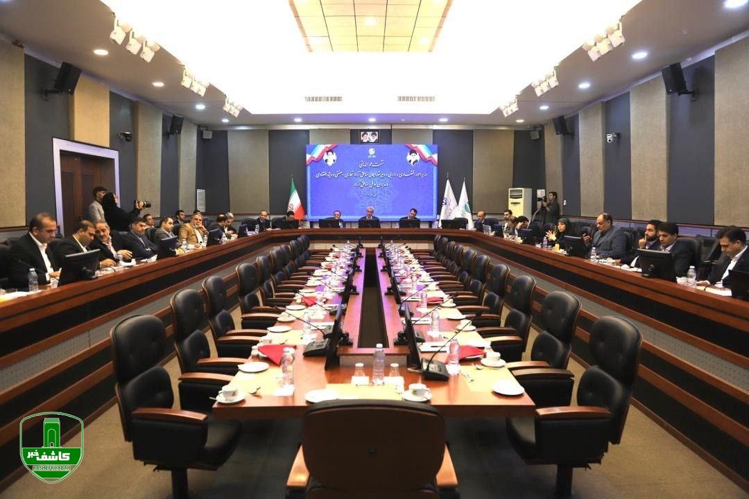 طاعتی مقدم در نشست مدیران عامل مناطق آزاد کشور با حضور وزیر اقتصاد و دبیر شورایعالی مناطق آزاد مطرح کرد؛ ۵۰ همت طرح های سرمایه گذاری در دست اجرا در منطقه آزاد انزلی