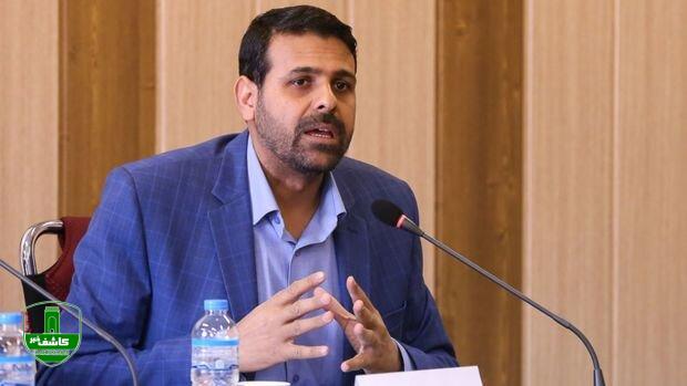 حمله نادری به دولت؛ افزایش حقوق زیر ۵۰ درصد، مصداق «کج‌فهمی عمیق» و «کم‌فروشی به ملت» است/ کارگران ماهر، راه کشورهای همسایه را در پیش گرفته‌اند