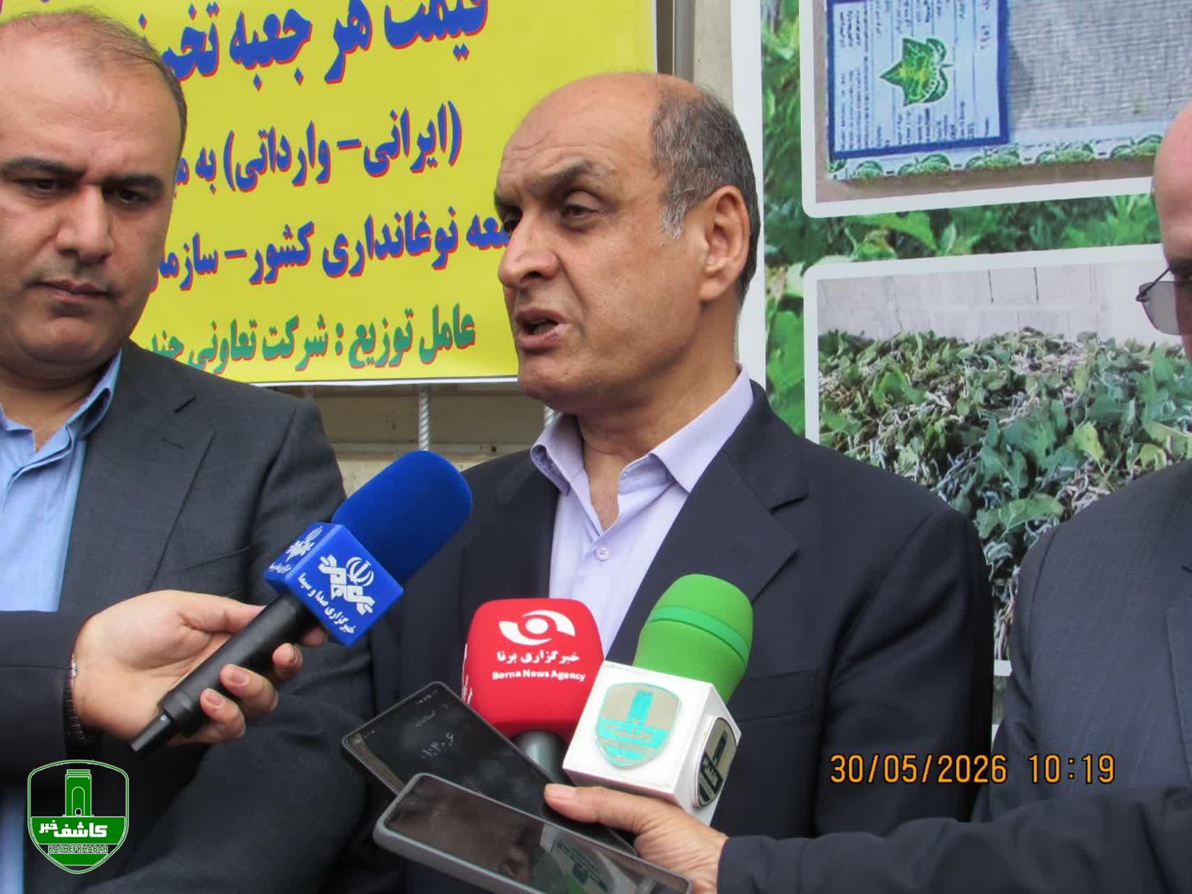 با حضور استاندار در شهرستان لنگرود انجام پذیرفت؛ آغاز عملیات توزیع ۱۲ هزار جعبه تخم نوغان در گیلان