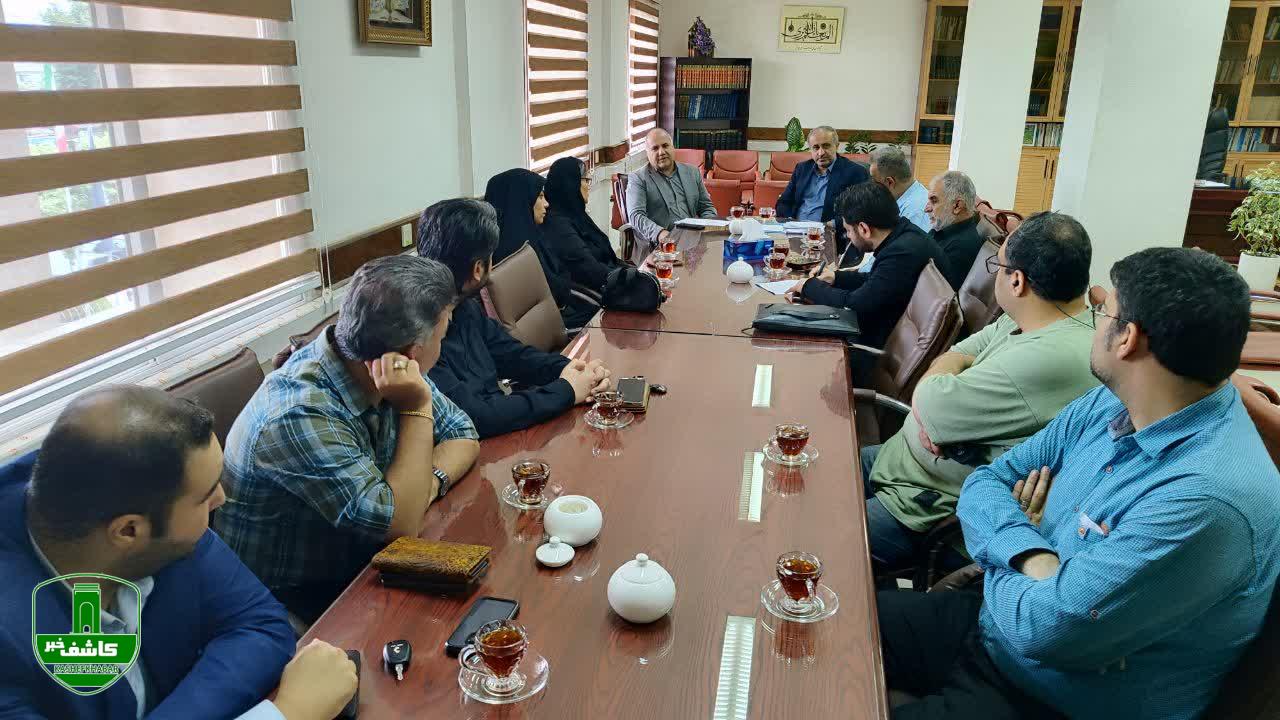 رئیس دادگستری و دادستان لاهیجان مطرح کردند ؛ خبرنگاران بازوی دستگاه قضایی در صیانت از حقوق عامه هستند
