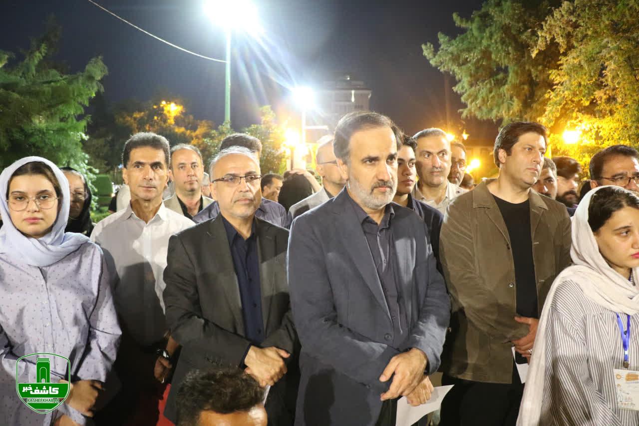 گزارش تصویری پانزدهمین جشنواره ملی تئاتر خیابانی شهروند لاهیجان گزارش تصویری پانزدهمین جشنواره ملی تئاتر خیابانی شهروند لاهیجان