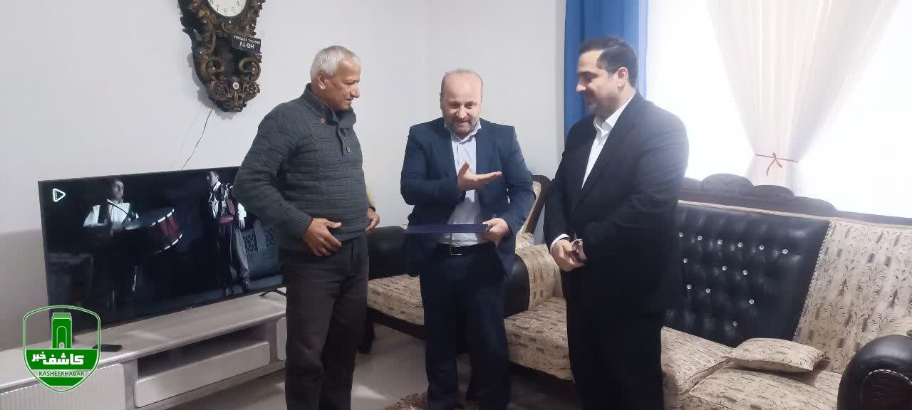 در راستای اجرای برنامه عملیاتی سال ۱۴۰۵ انجام شد؛ تداوم دیدار و پیگیری مسائل درمانی بیمهشدگان توسط بیمه دی شعبه لاهیجان در راستای اجرای برنامه عملیاتی سال ۱۴۰۵ انجام شد؛ تداوم دیدار و پیگیری مسائل درمانی بیمهشدگان توسط بیمه دی شعبه لاهیجان